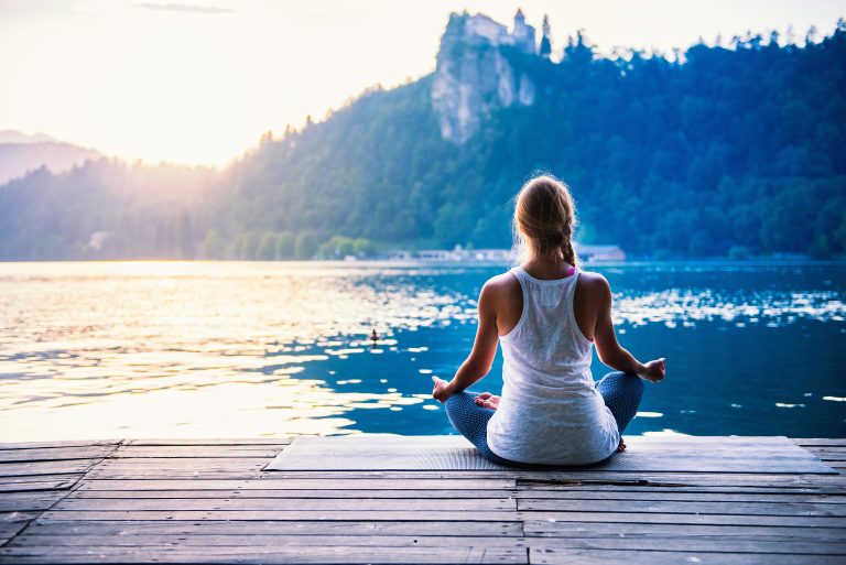 10 Great Reasons to Try Holistic Healing Therapies Today