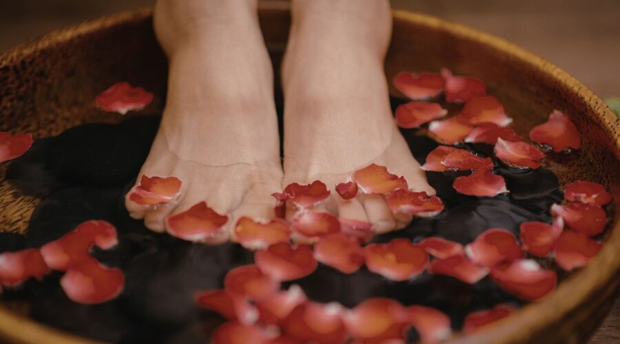 What Happens to Your Body When You Soak Your Feet? The Science Behind a Simple Night Ritual